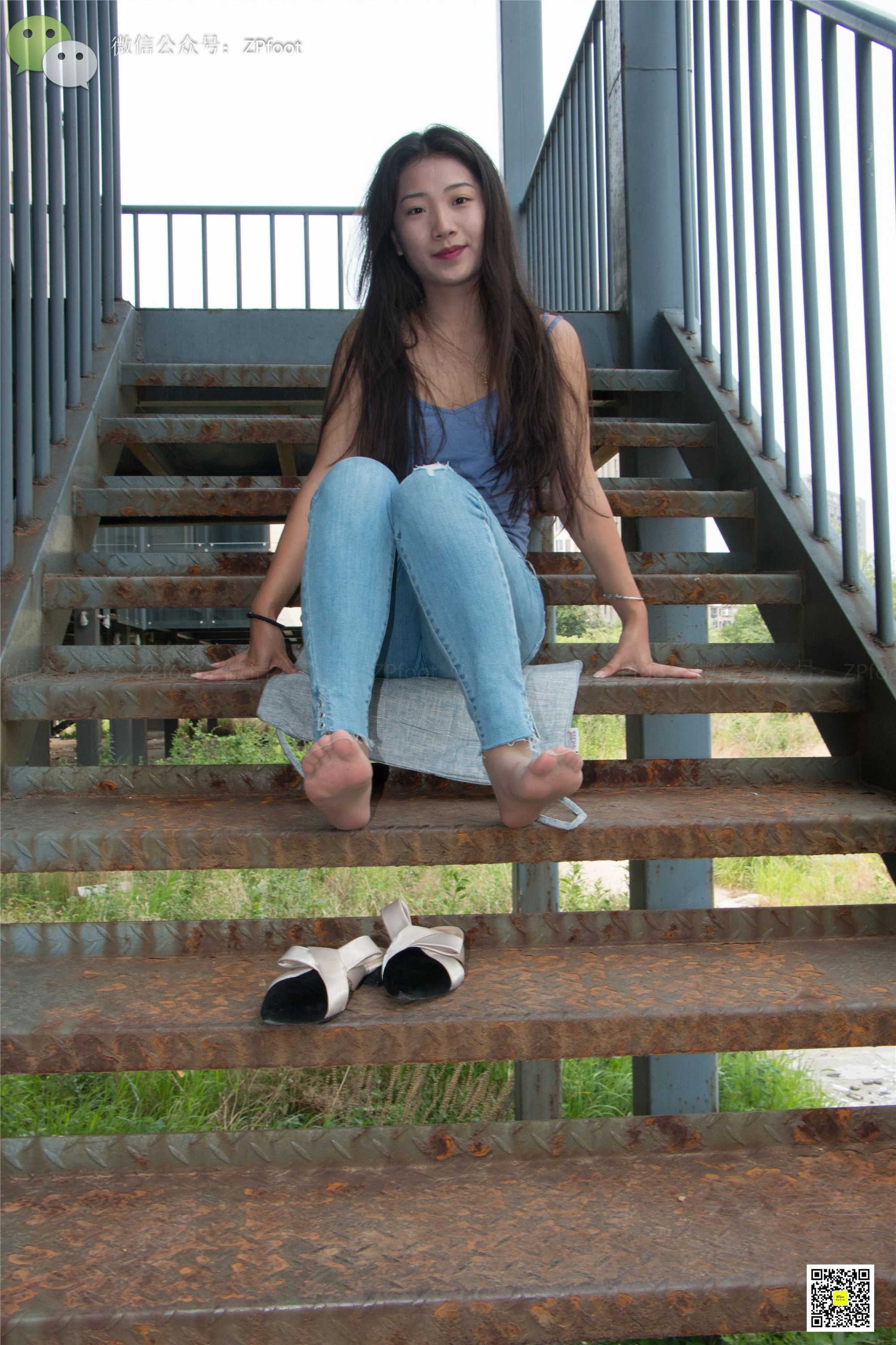 LSS山茶摄影 NO.010 芍药的短丝裸足